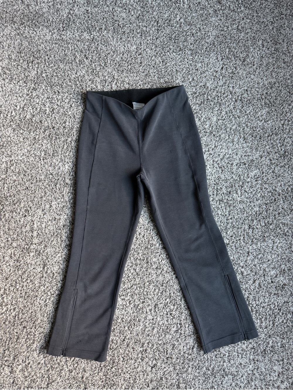 Lululemon Ribbed Softstreme Zip-Leg High-Rise Cropped Pant 25"